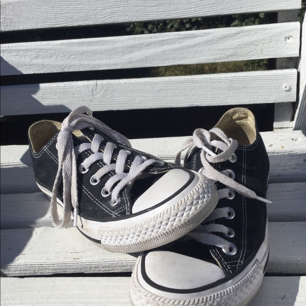 Black Converse low